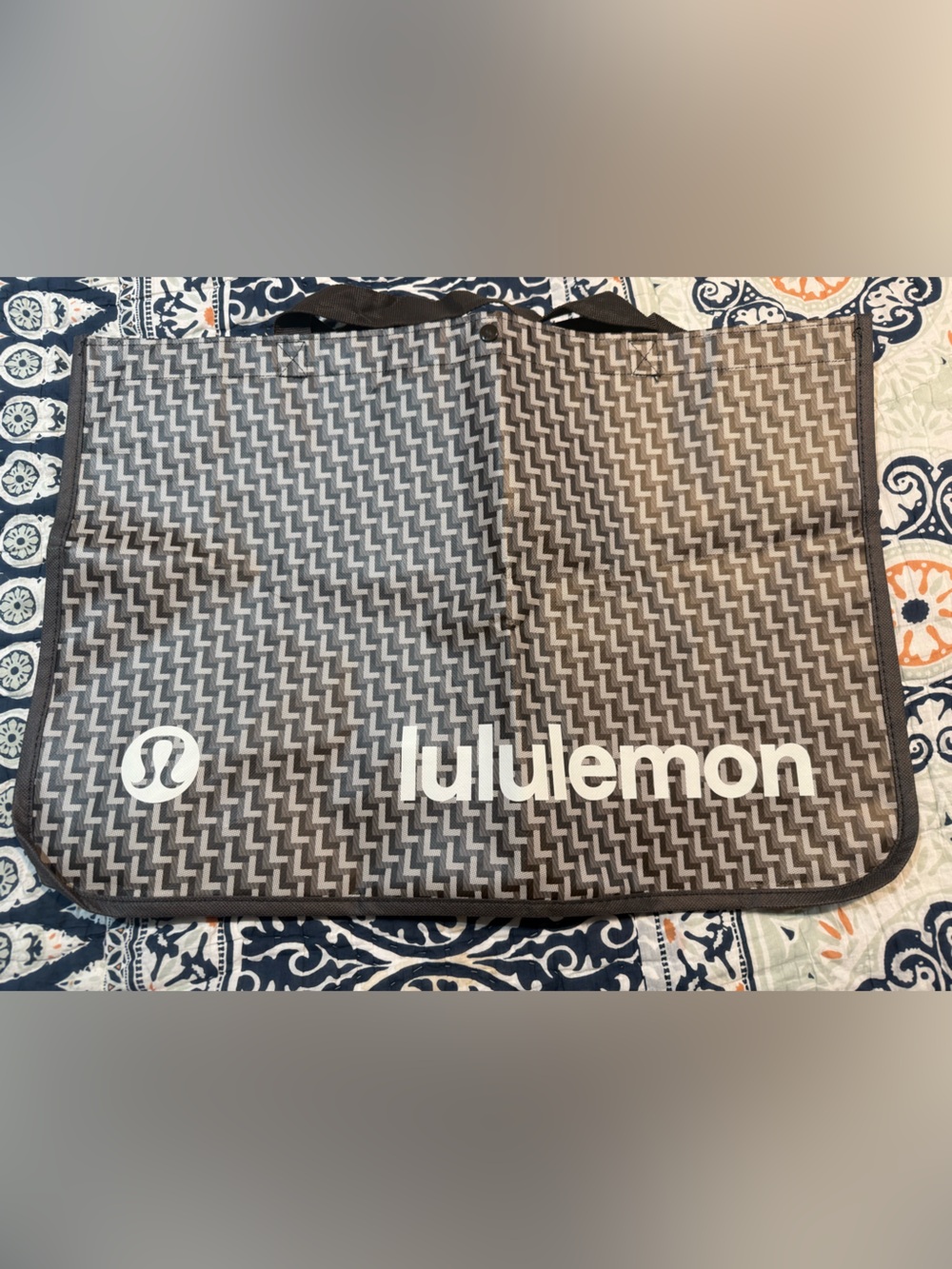 lululemon athletica Brown and white Chevron Reusable Tote